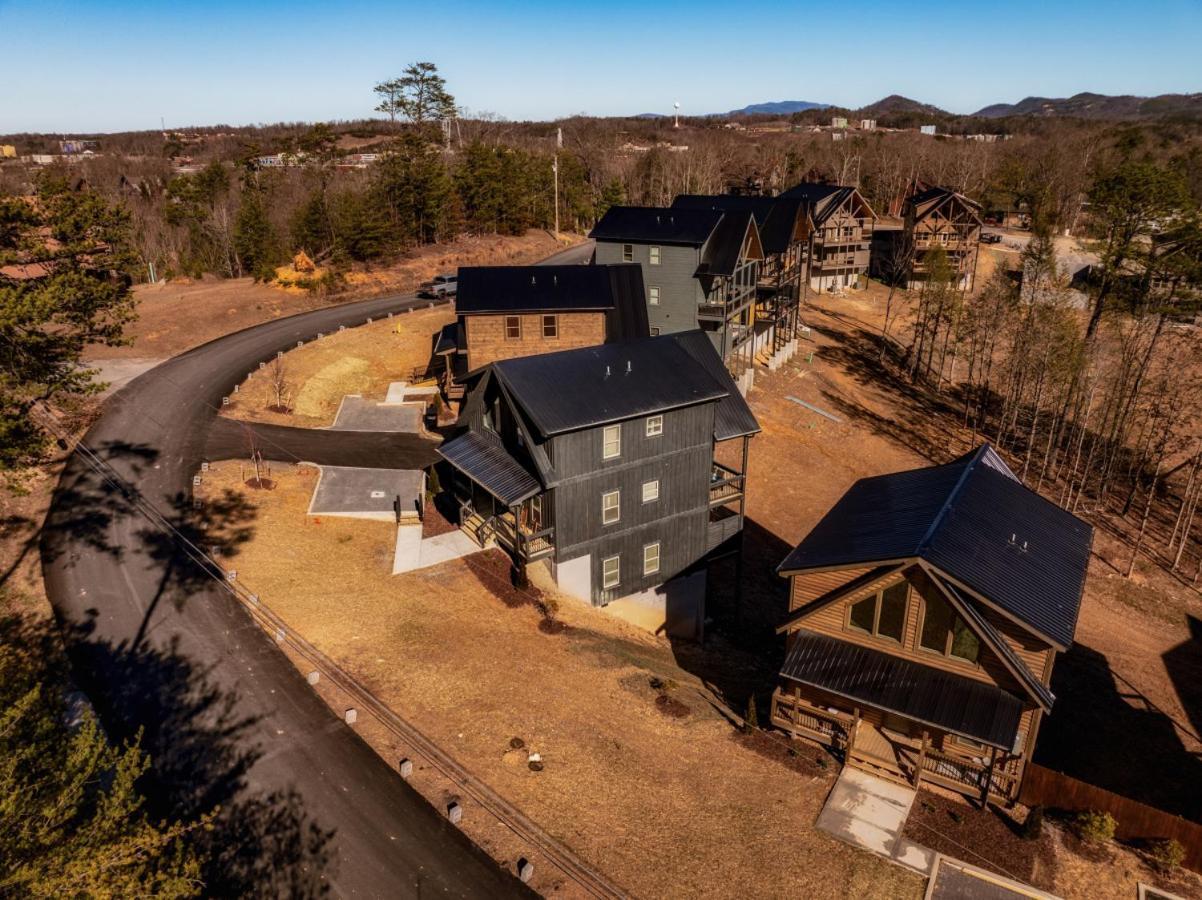 Private Indoor Pool Cabin W/ Game Room & Hot Tub! Pigeon Forge Exterior photo